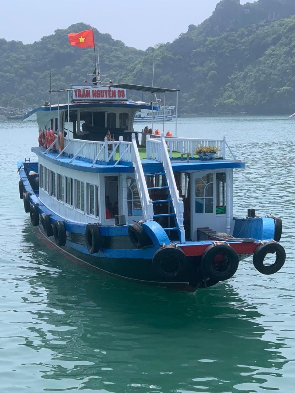 Windy Homestay Cat Ba Island Esterno foto
